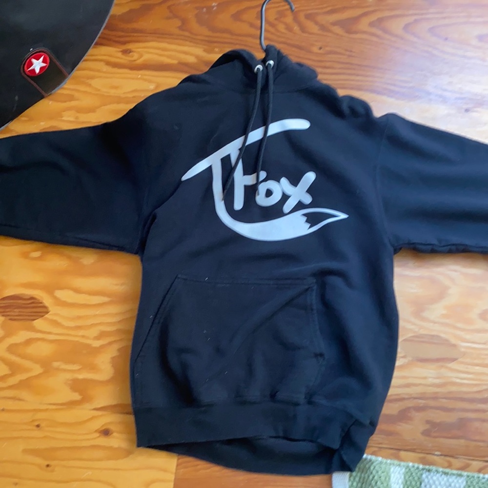 TFox Black sweatshirt size small